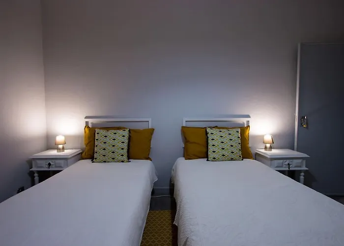 Carvalhos House * Σίντρα